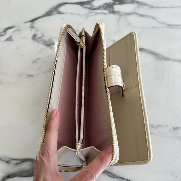 Coach Wallet - Monogram with White Leather - New With Tags - Picture 4 of 11